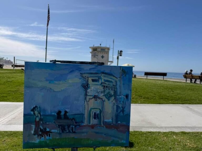 Painting main beach in Laguna- iconic lifeguard tower